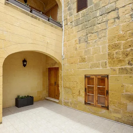 Superb Maltese Farmhouse With Private Pool Villa Victoria