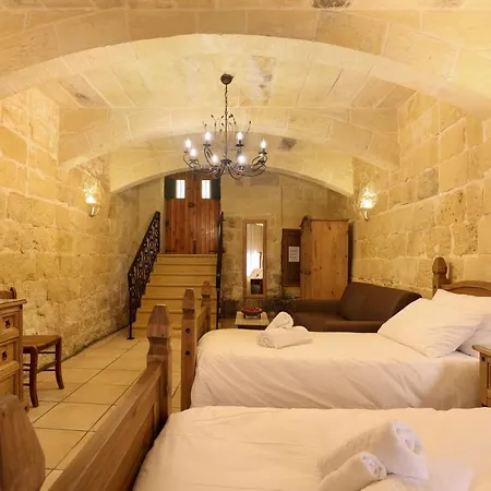 Vila Superb Maltese Farmhouse With Private Pool Victoria
