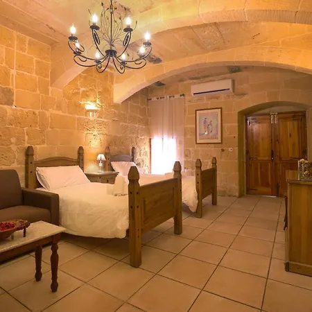 Superb Maltese Farmhouse With Private Pool Villa Victoria
