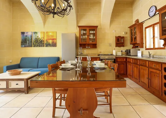 Villa Superb Maltese Farmhouse With Private Pool Victoria